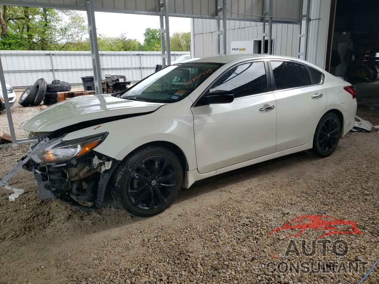 NISSAN ALTIMA 2018 - 1N4AL3AP2JC245235