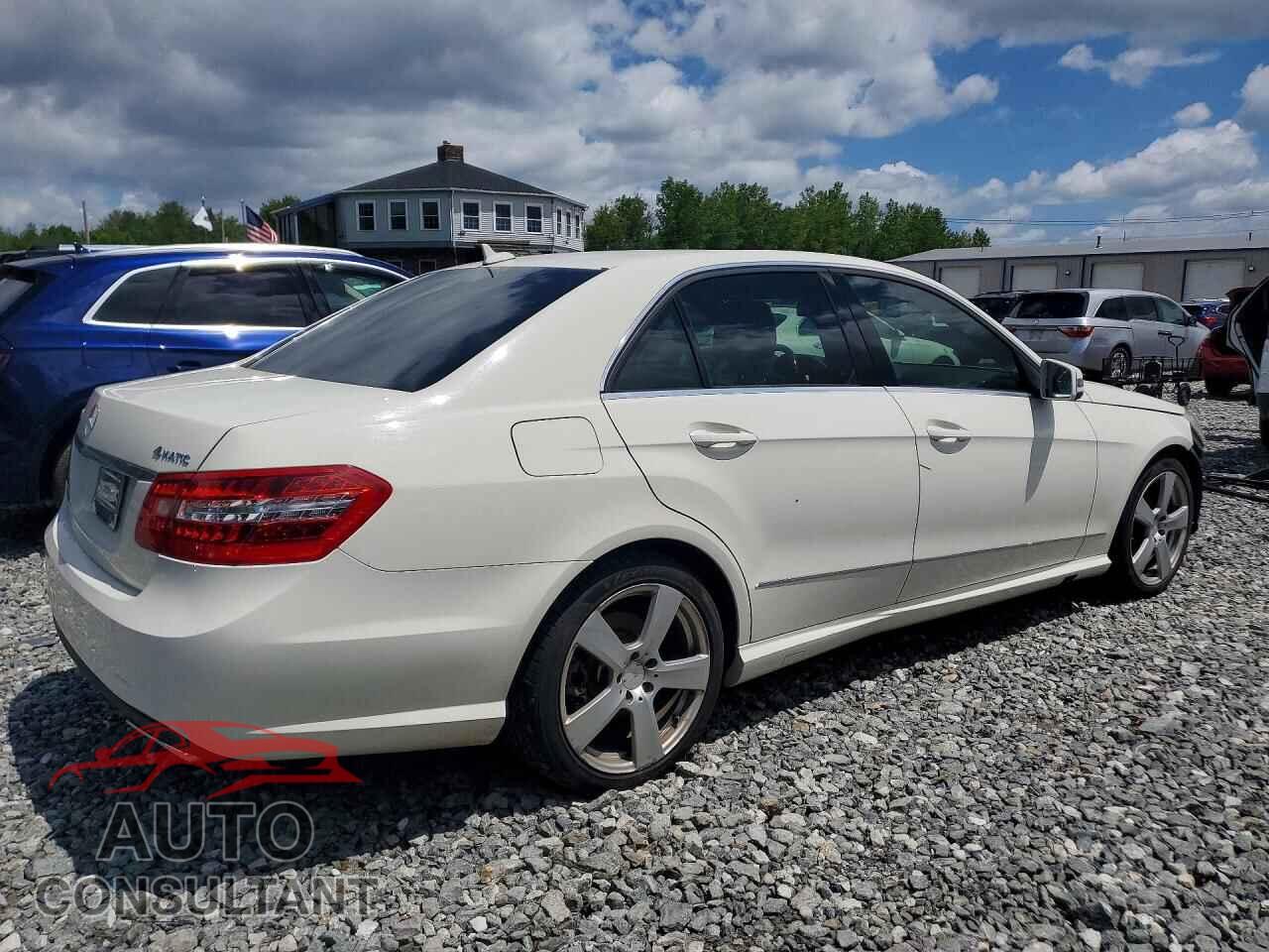 MERCEDES-BENZ E-CLASS 2010 - WDDHF8HB6AA161024