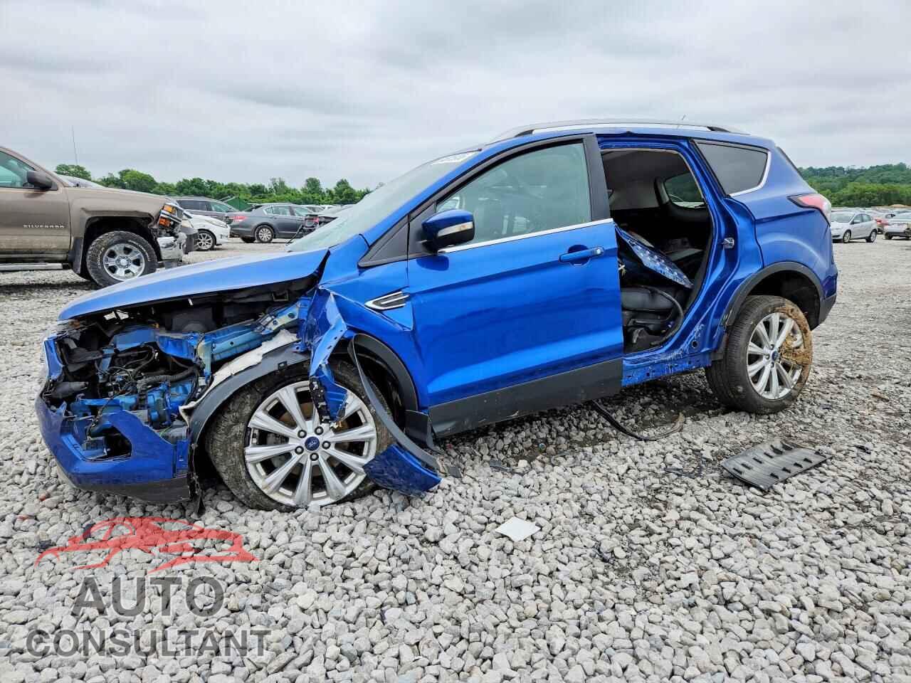 FORD ESCAPE 2017 - 1FMCU0JD4HUD38245