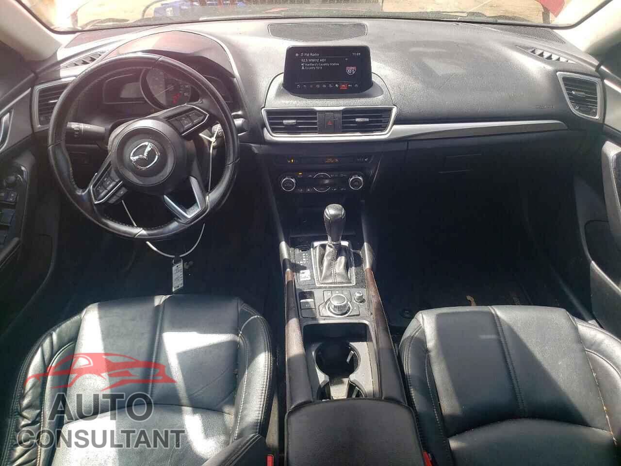 MAZDA 3 2017 - 3MZBN1V77HM102004