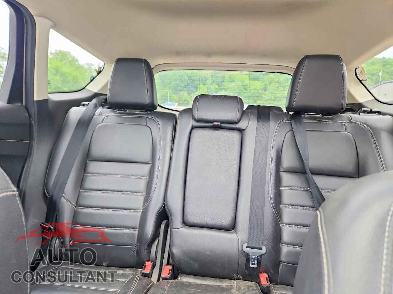 FORD ESCAPE 2017 - 1FMCU9JDXHUD50484