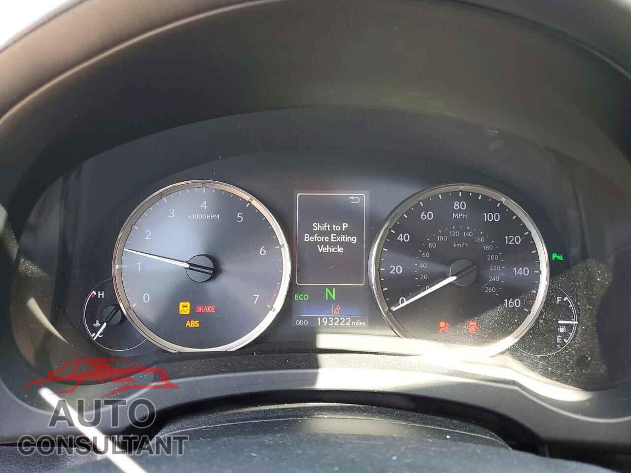 LEXUS IS 2017 - JTHCM1D28H5015099