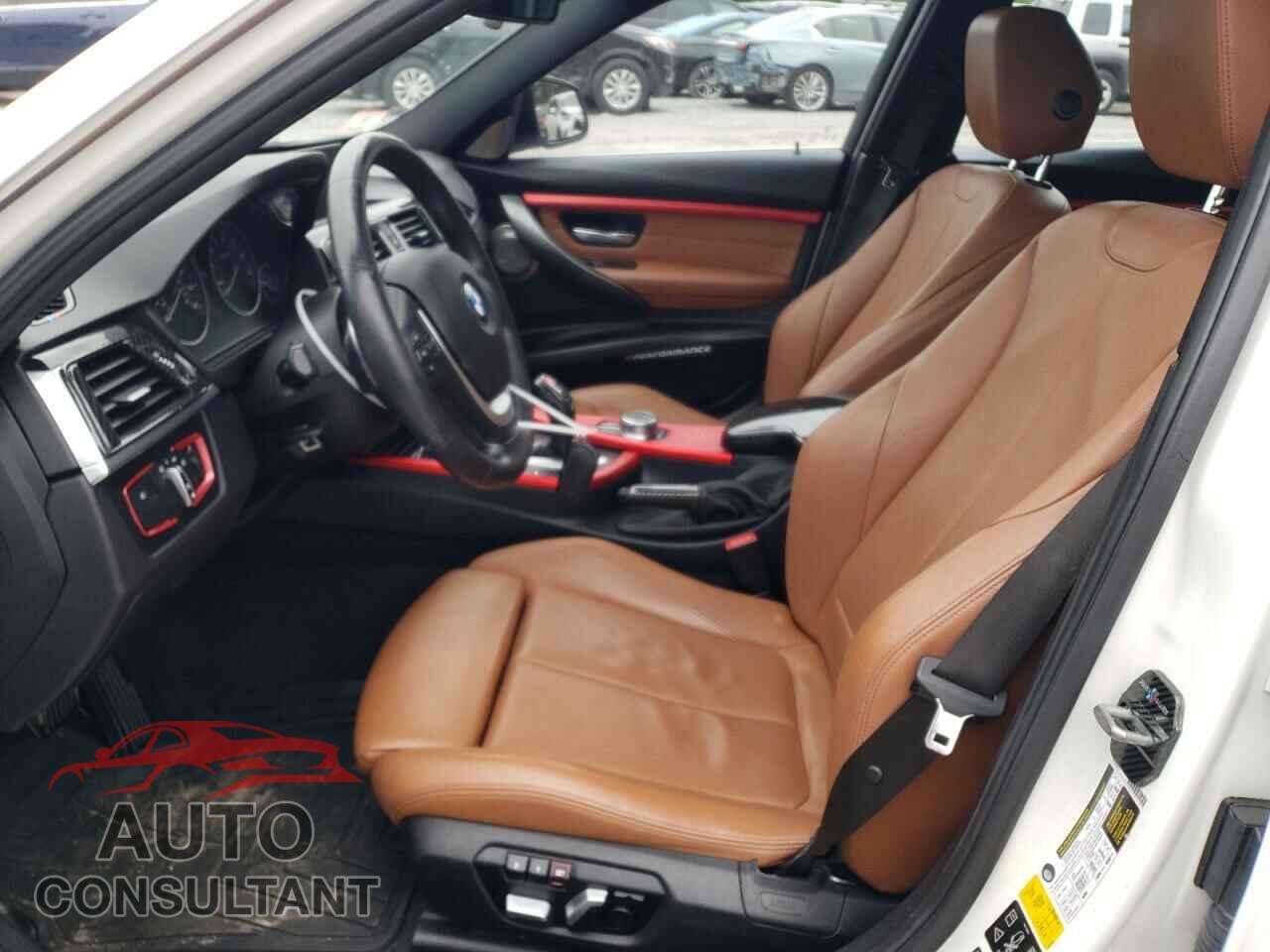 BMW 3 SERIES 2017 - WBA8D9G38HNU65441
