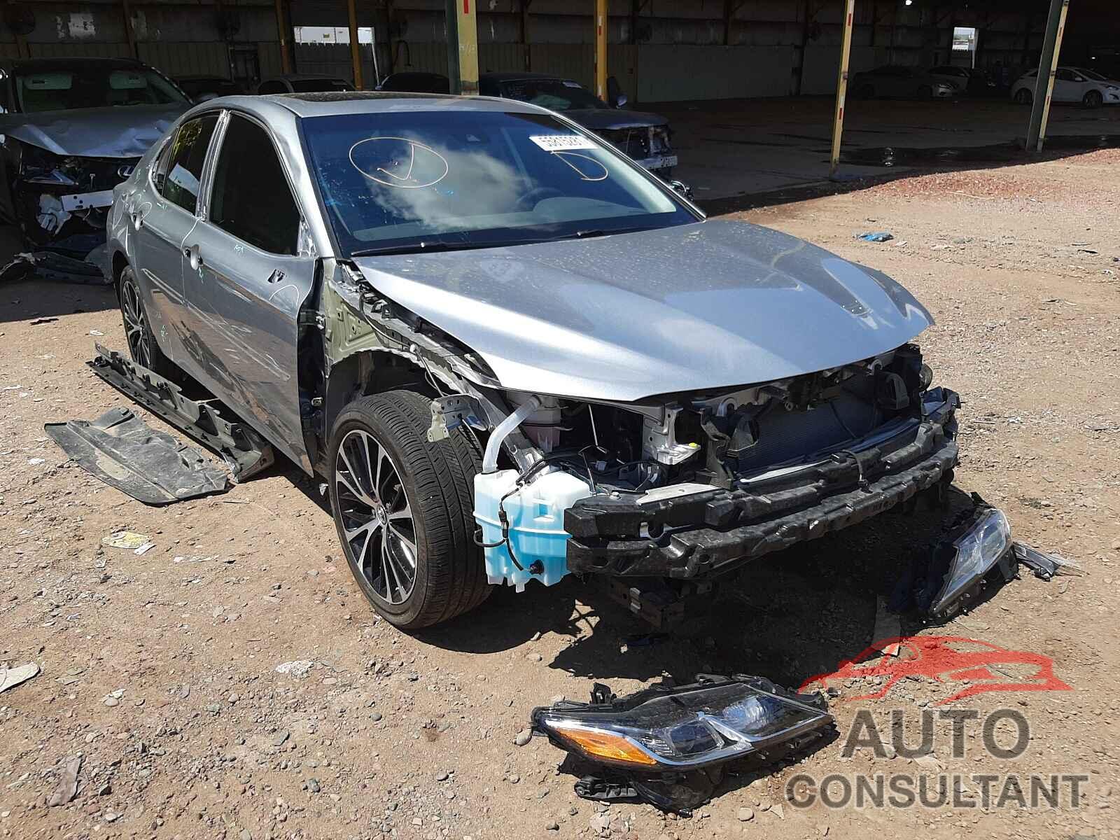 TOYOTA CAMRY 2019 - 4T1B11HK1KU752072