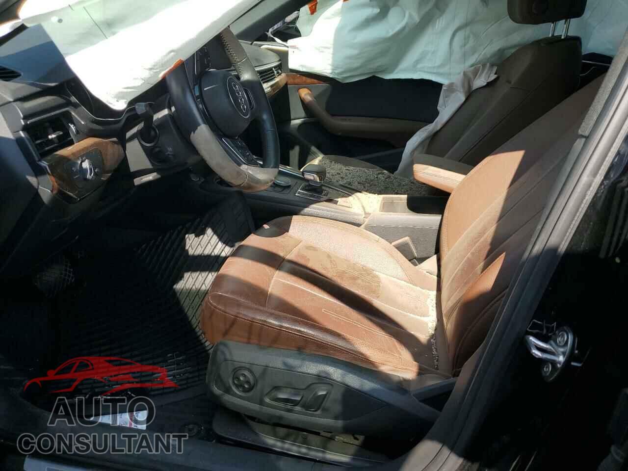 AUDI A4 2019 - WAUDNAF45KN018595