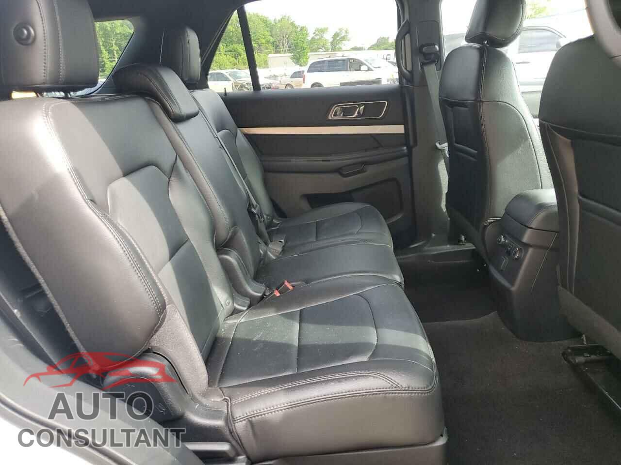FORD EXPLORER 2017 - 1FM5K7D87HGD83605
