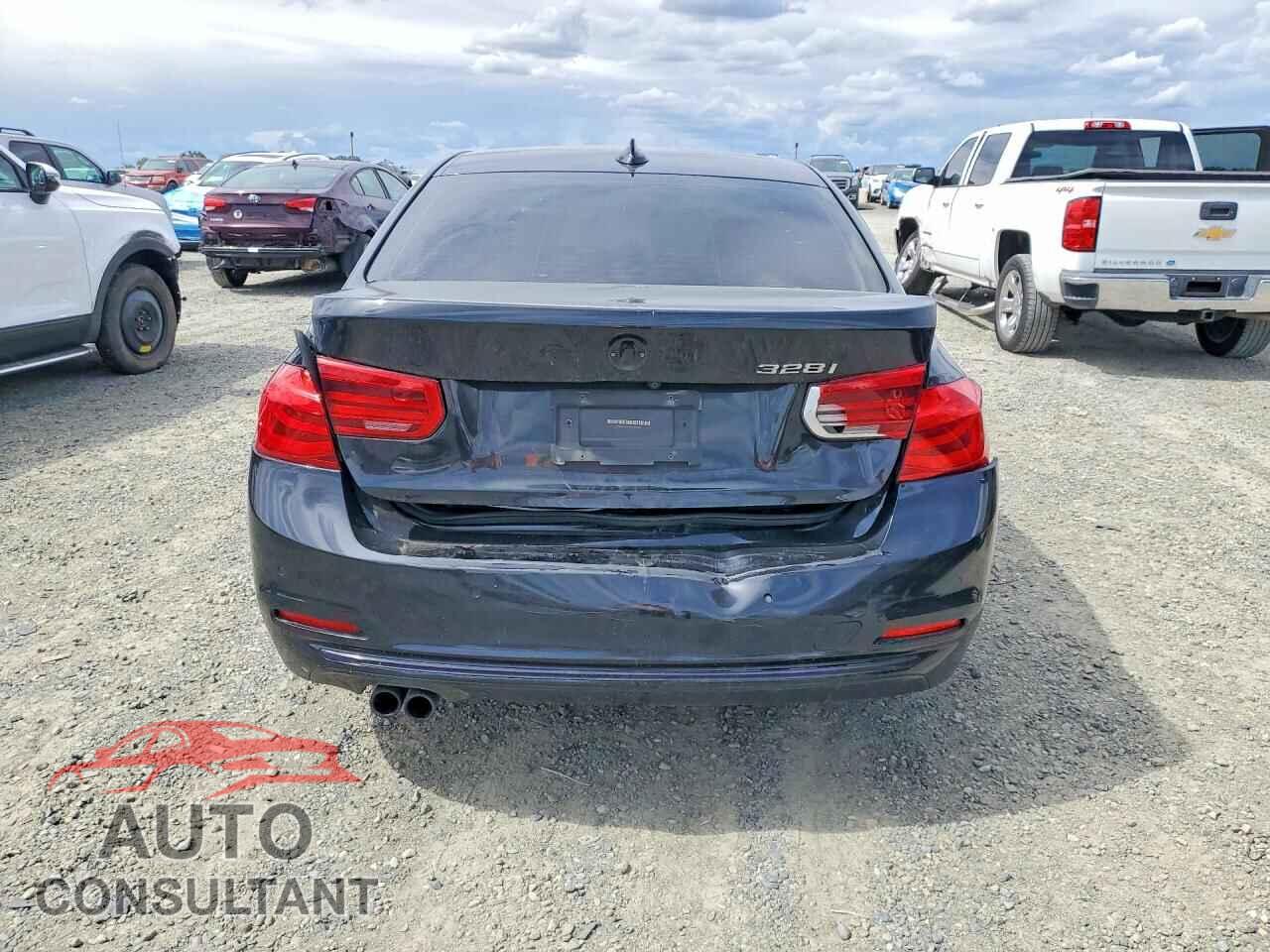 BMW 3 SERIES 2016 - WBA8E9G51GNU29541