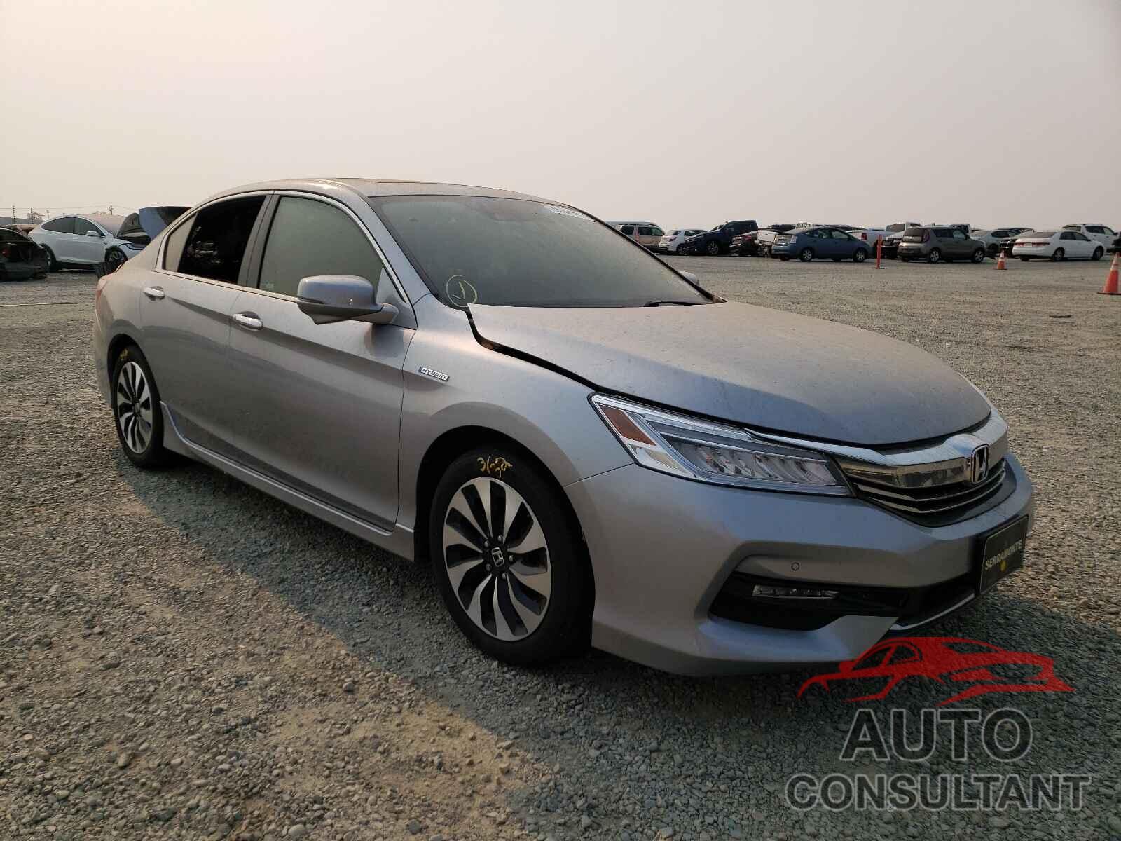 HONDA ACCORD 2017 - JHMCR6F79HC011565