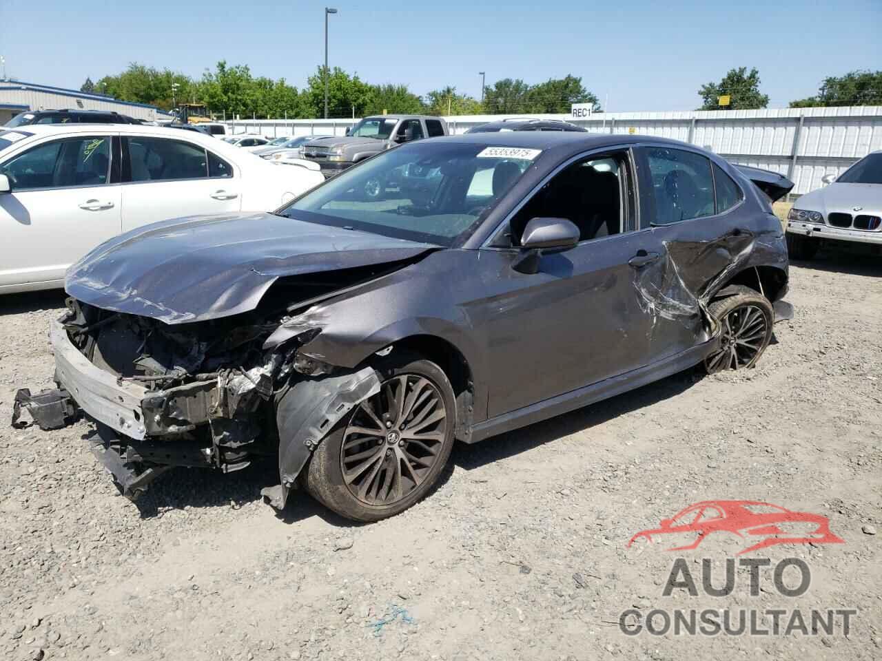 TOYOTA CAMRY 2018 - 4T1B11HK3JU678510