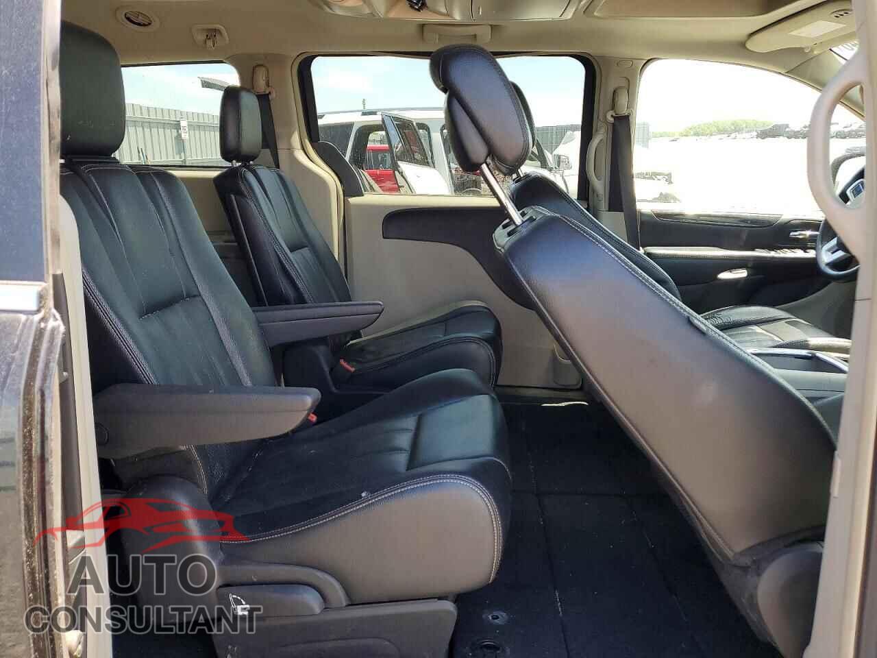 DODGE CARAVAN 2015 - 2C4RDGDG1FR584371
