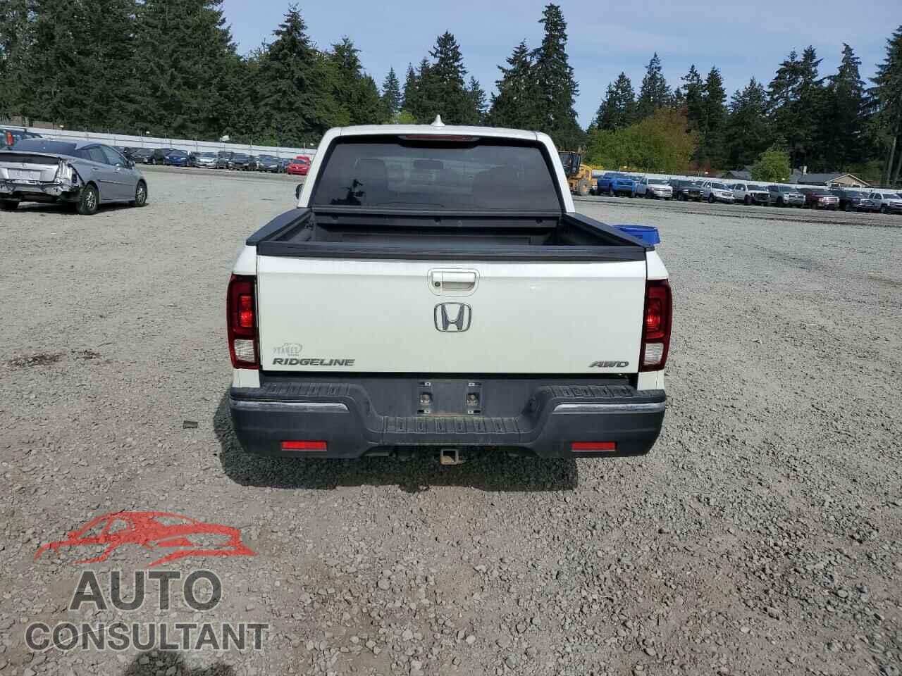 HONDA RIDGELINE 2018 - 5FPYK3F61JB001663