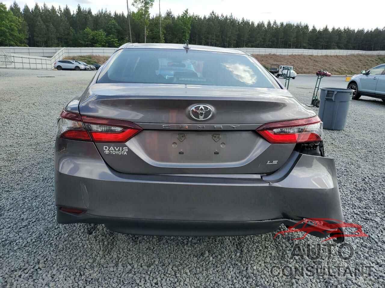 TOYOTA CAMRY 2021 - 4T1C11AK9MU437571