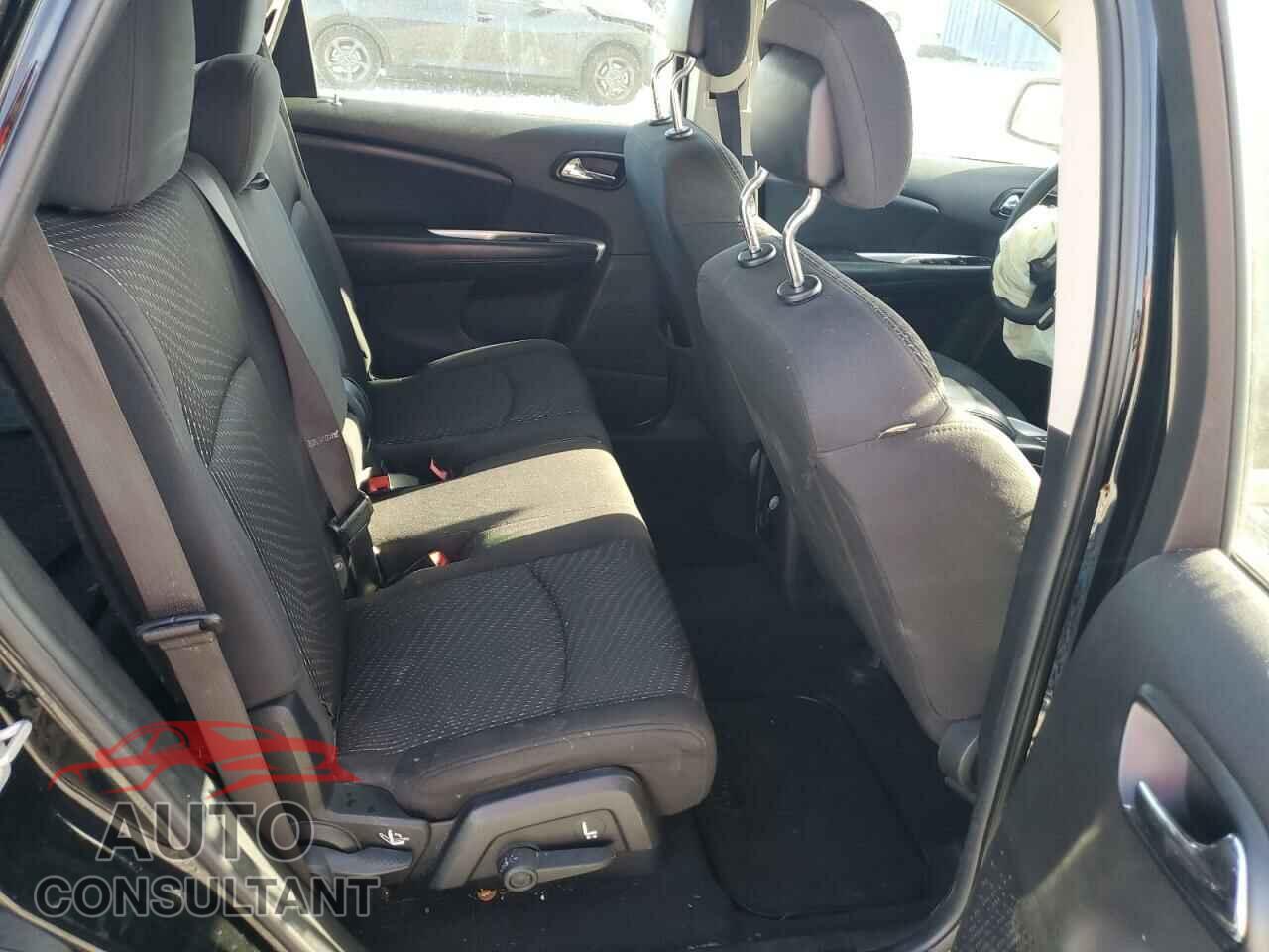 DODGE JOURNEY 2015 - 3C4PDCAB9FT692632