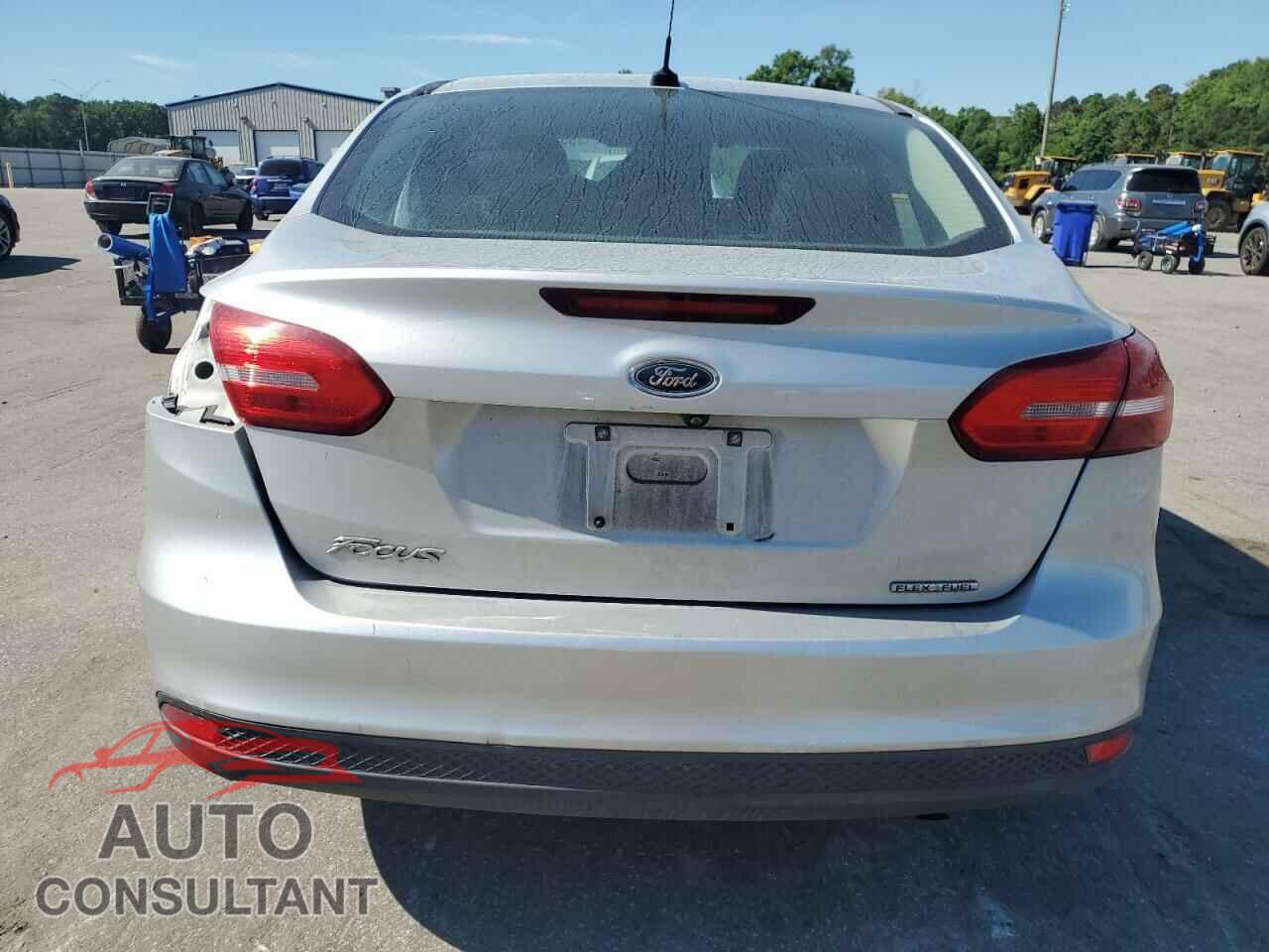 FORD FOCUS 2016 - 1FADP3E20GL282180