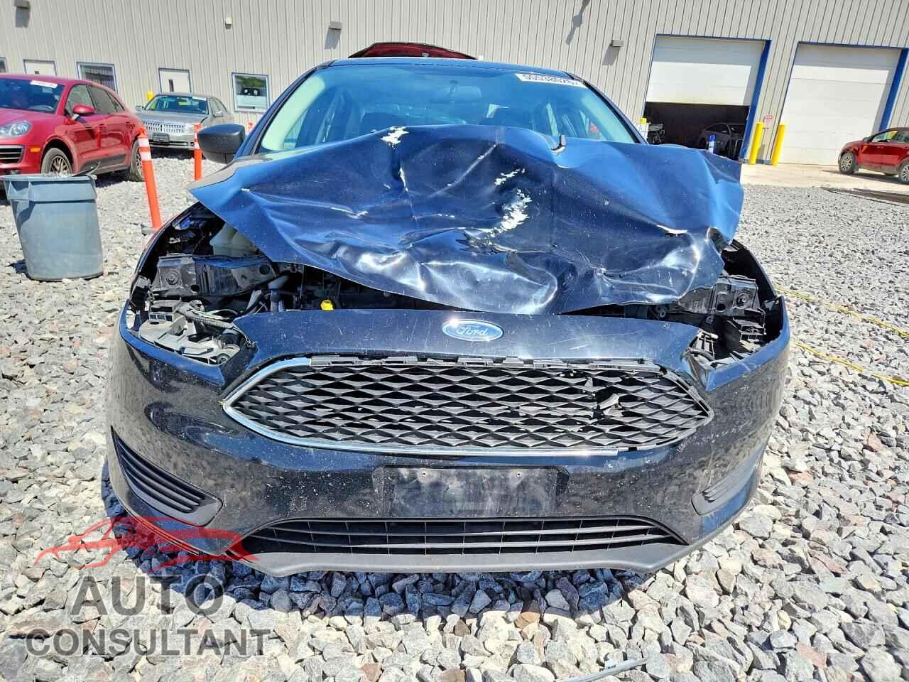 FORD FOCUS 2016 - 1FADP3E26GL309429