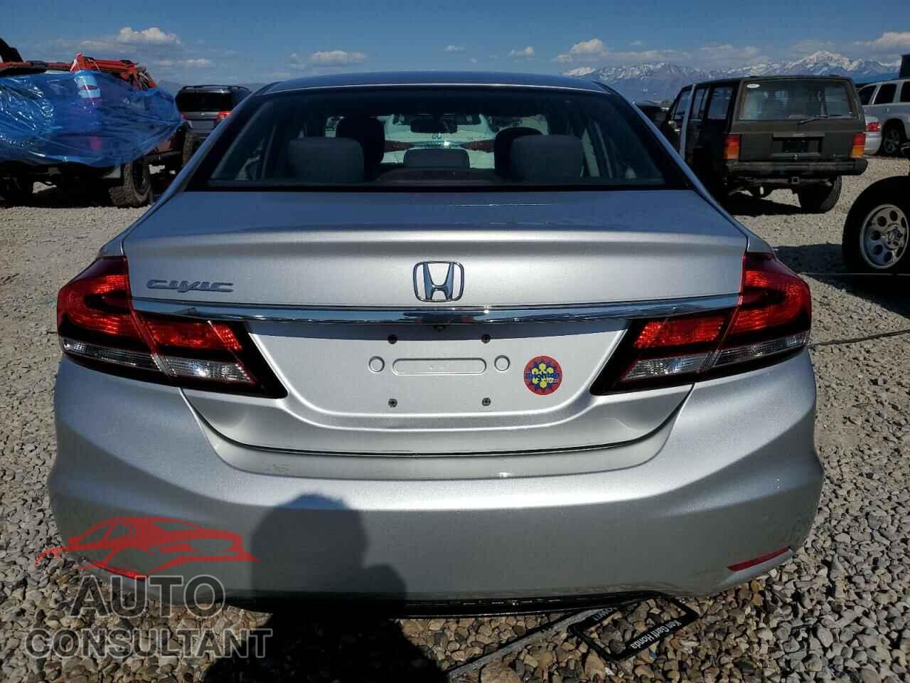 HONDA CIVIC 2015 - 19XFB2F56FE095005