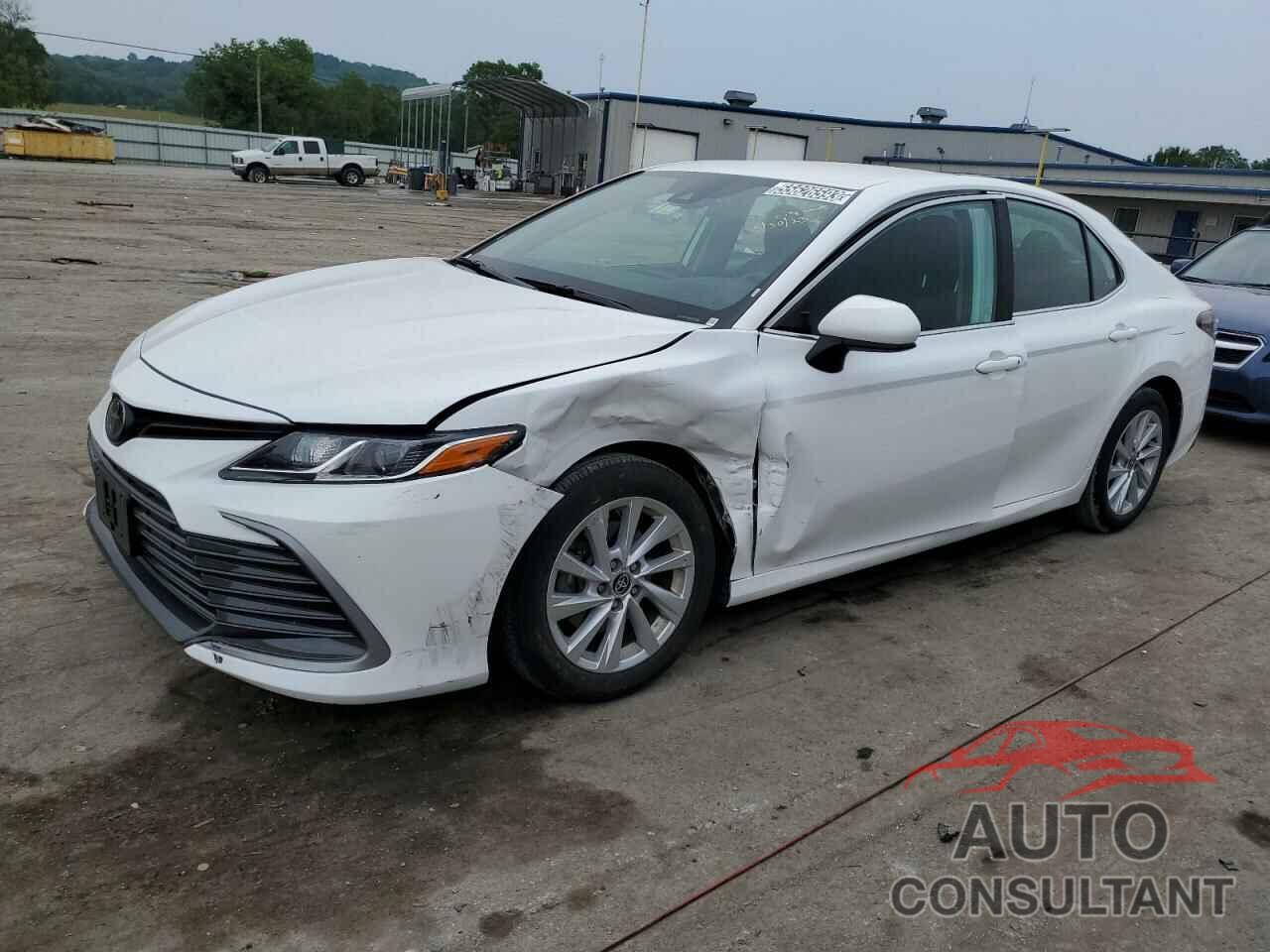 TOYOTA CAMRY 2022 - 4T1C11AK0NU713783