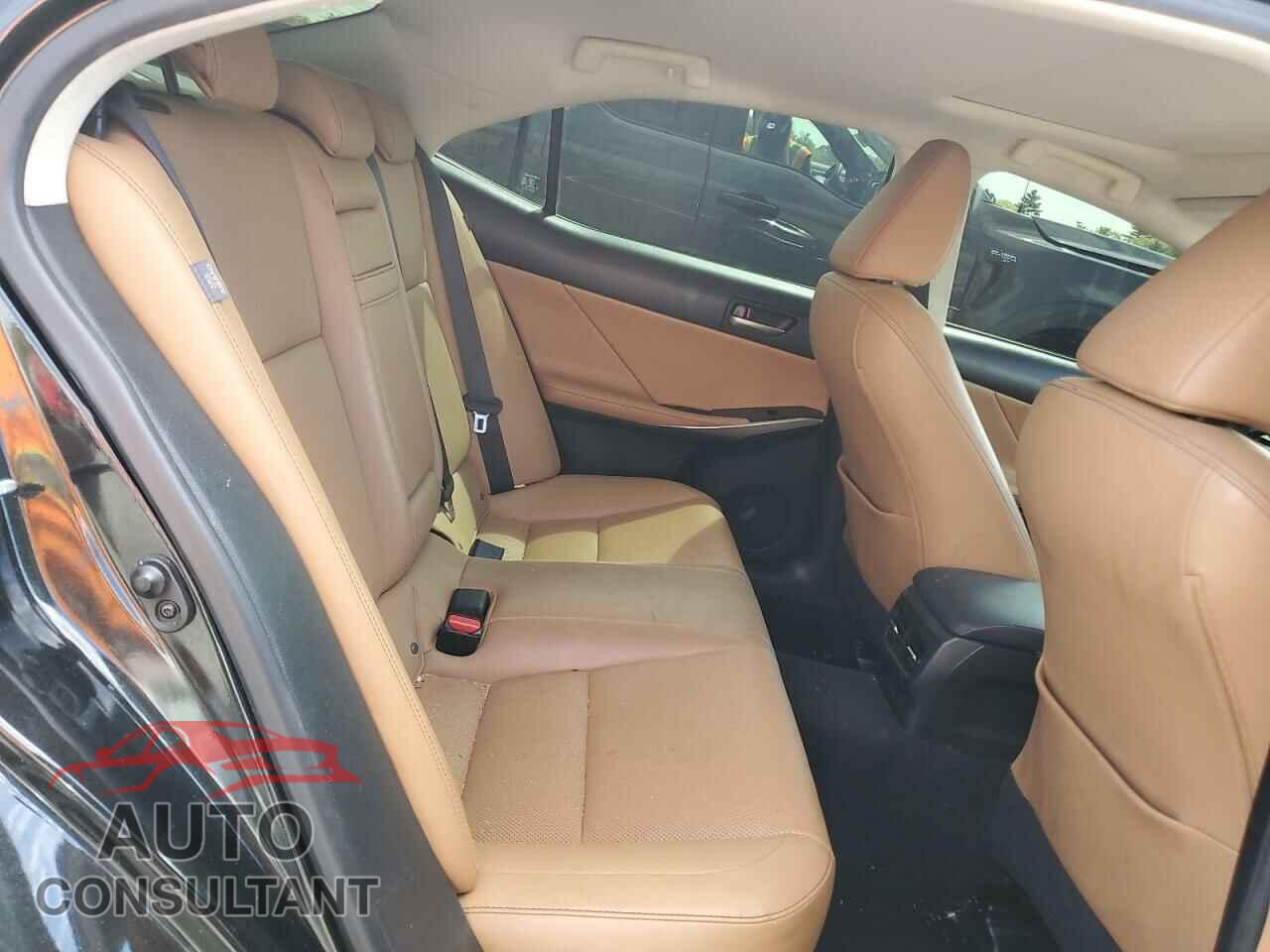 LEXUS IS 2017 - JTHCM1D27H5017619