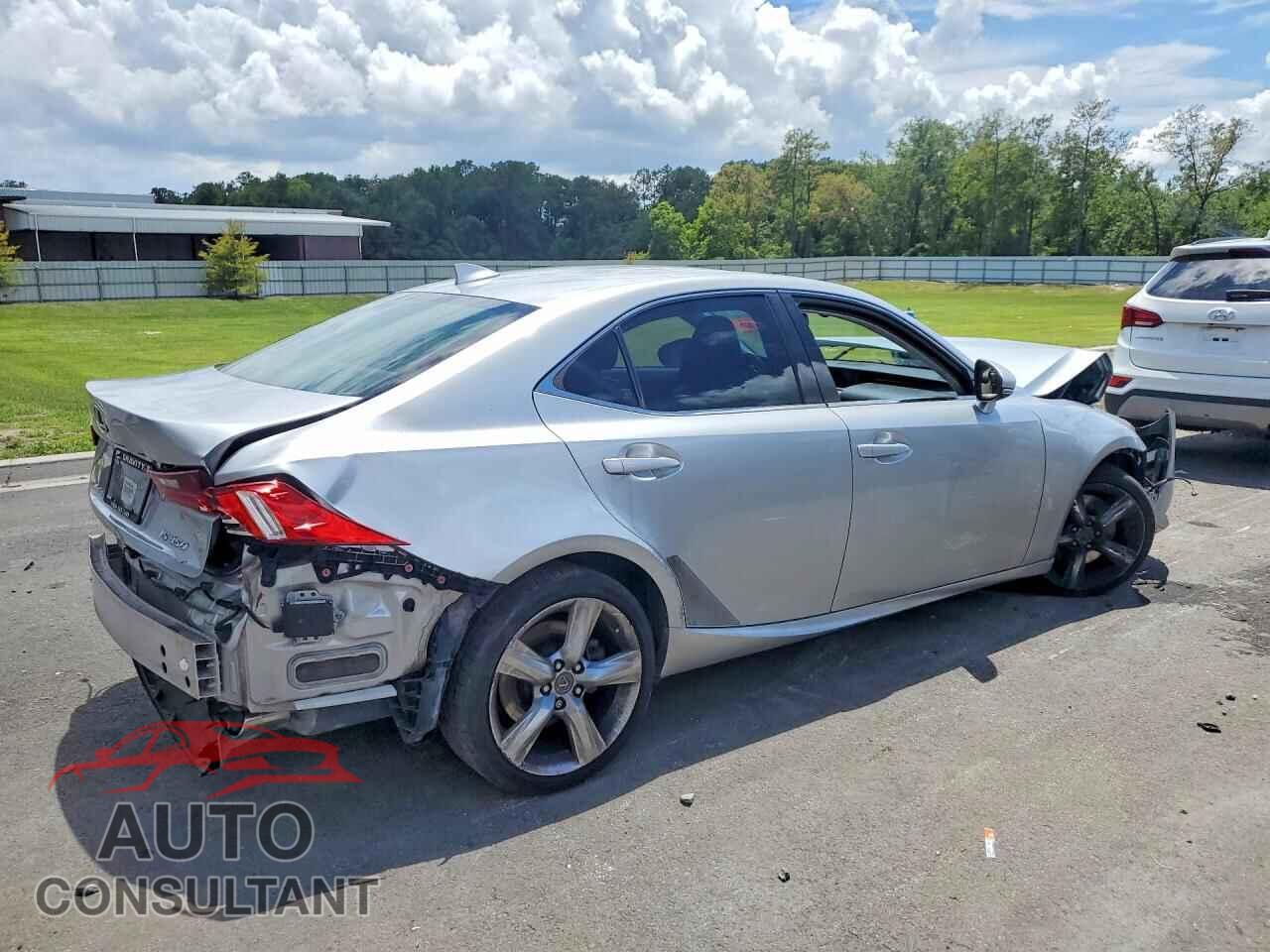 LEXUS IS 2014 - JTHBE1D20E5011391