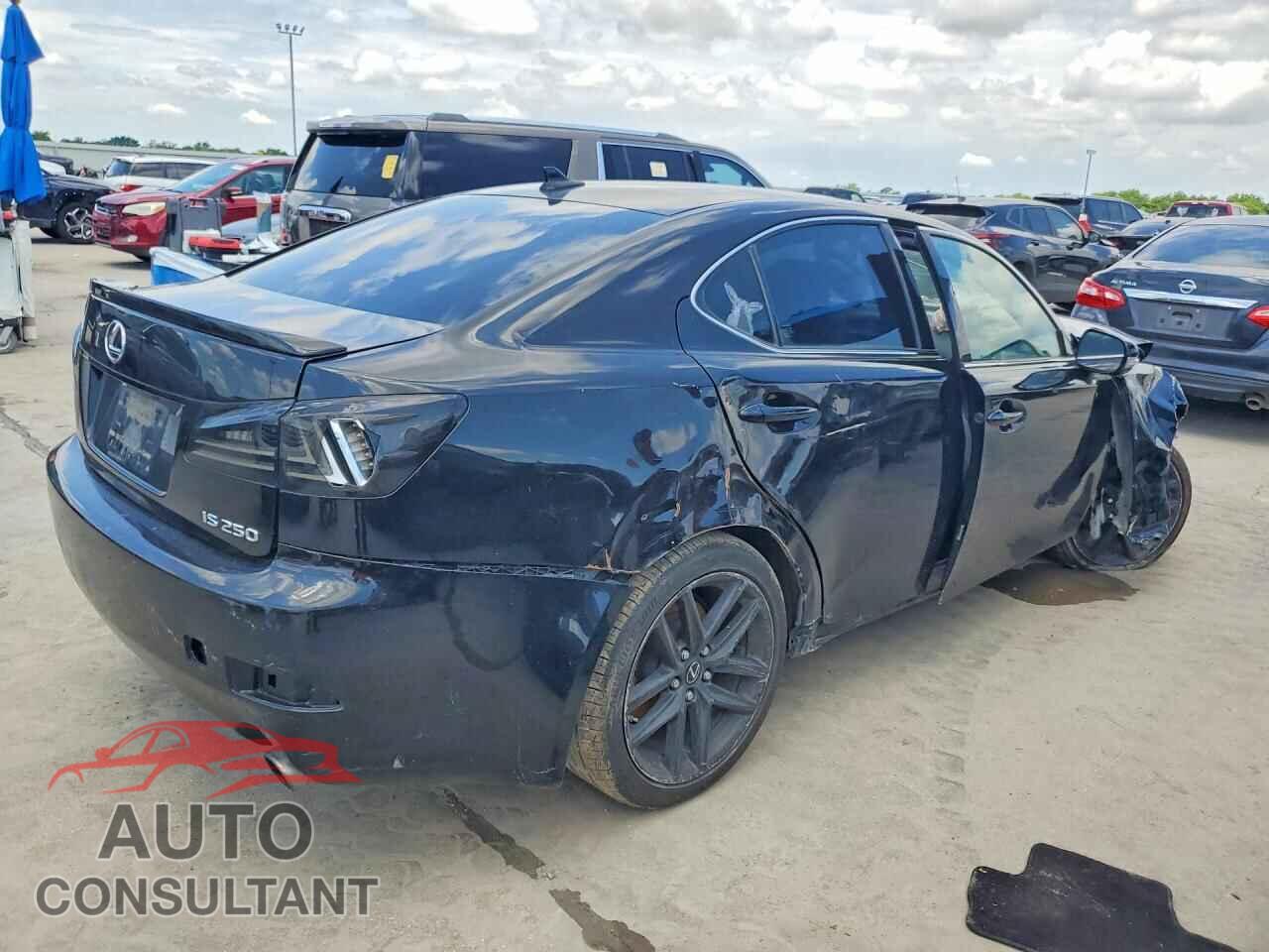 LEXUS IS 2011 - JTHBF5C27B5144599