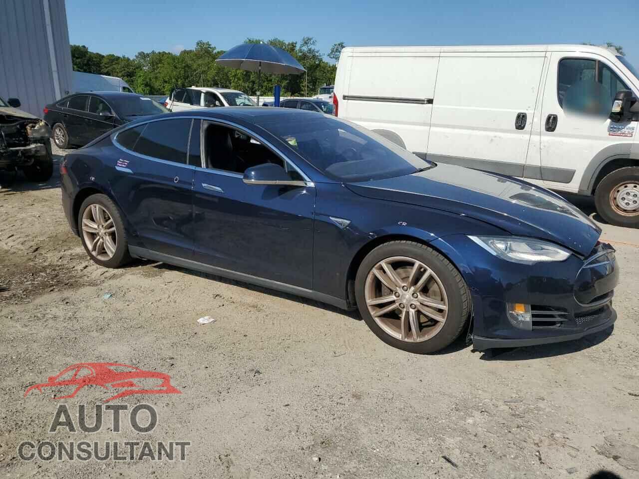 TESLA MODEL S 2015 - 5YJSA1H20FF084302