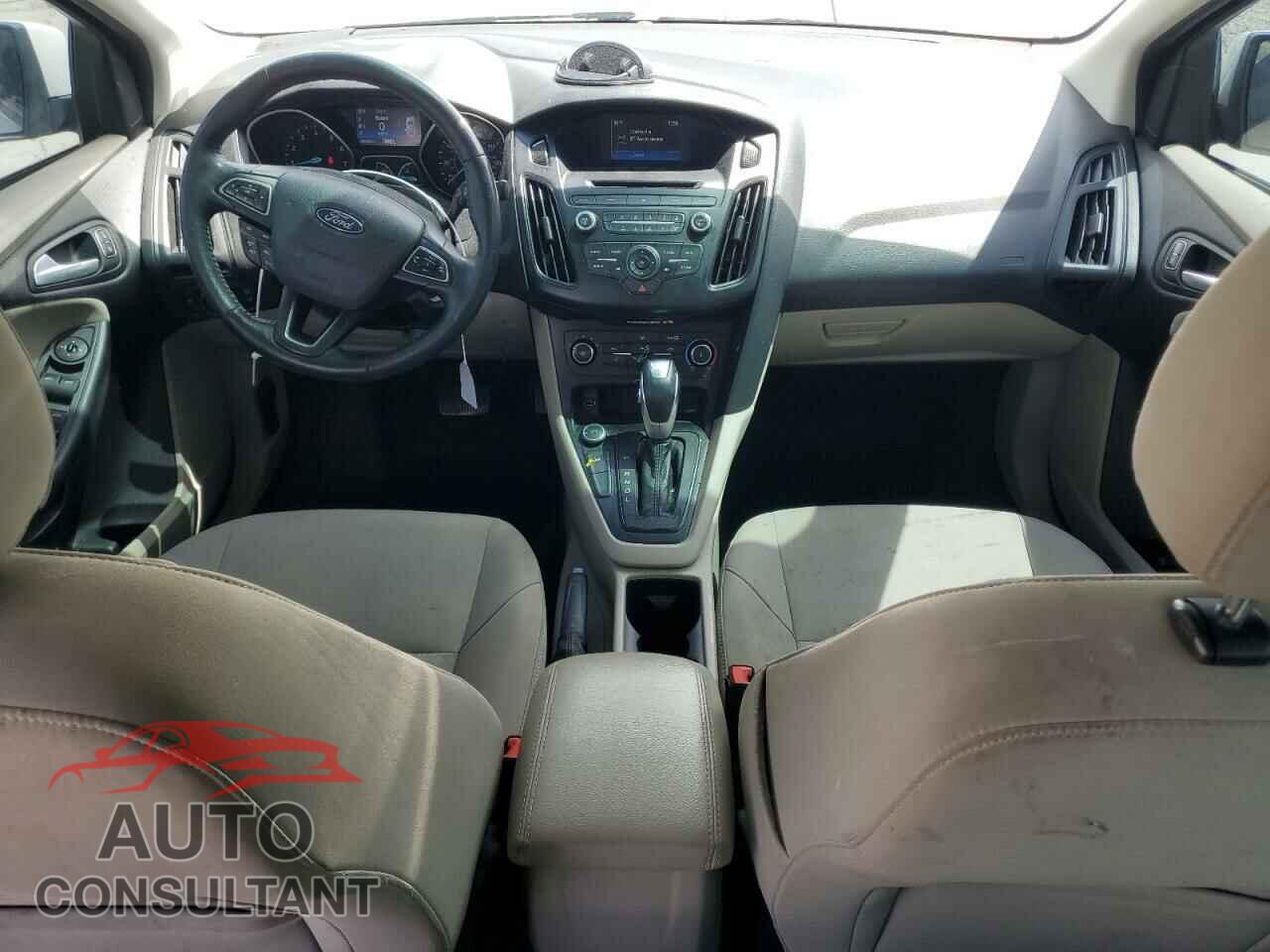 FORD FOCUS 2015 - 1FADP3F20FL294018