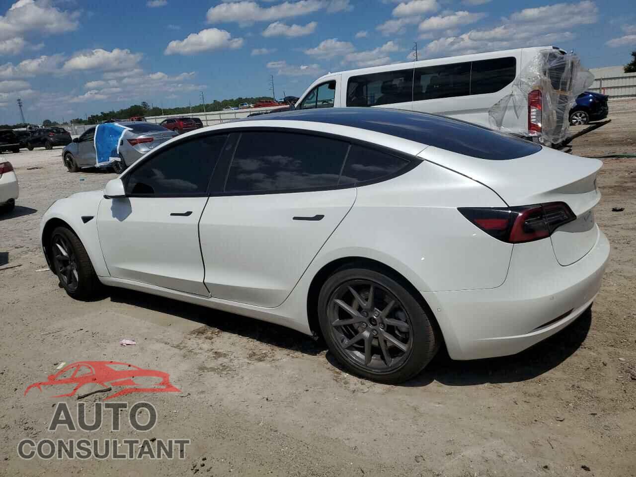 TESLA MODEL 3 2021 - 5YJ3E1EA3MF085641