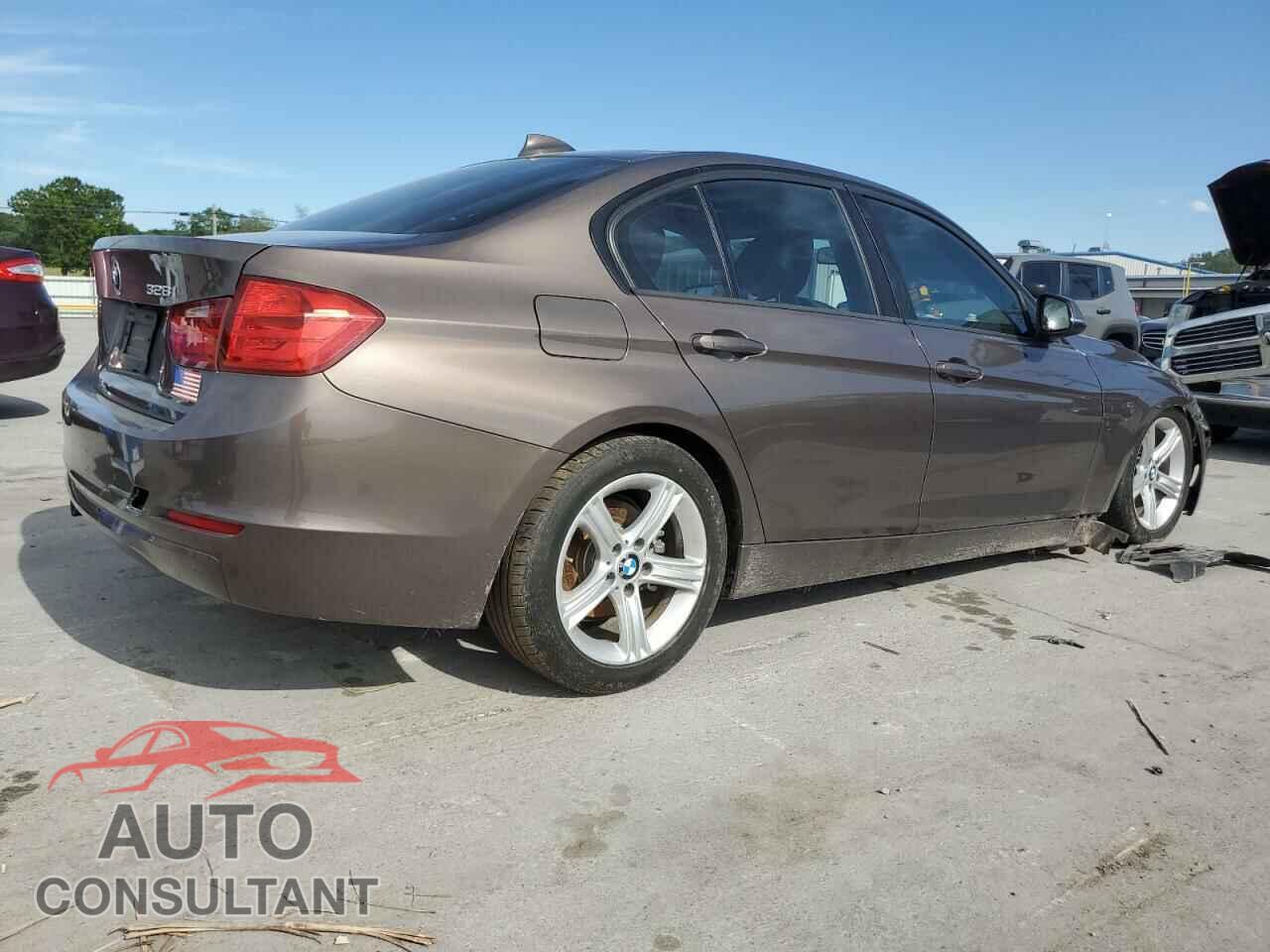 BMW 3 SERIES 2013 - WBA3A5G58DNP24100