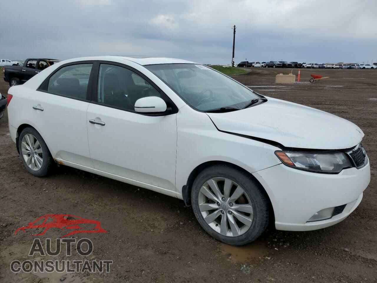 KIA FORTE 2011 - KNAFW4A30B5367525