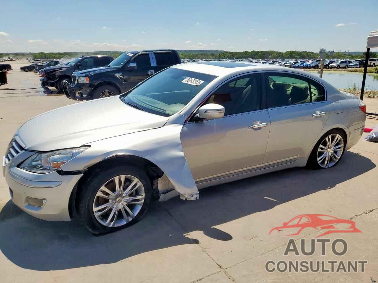 HYUNDAI GENESIS 2011 - KMHGC4DE3BU134981