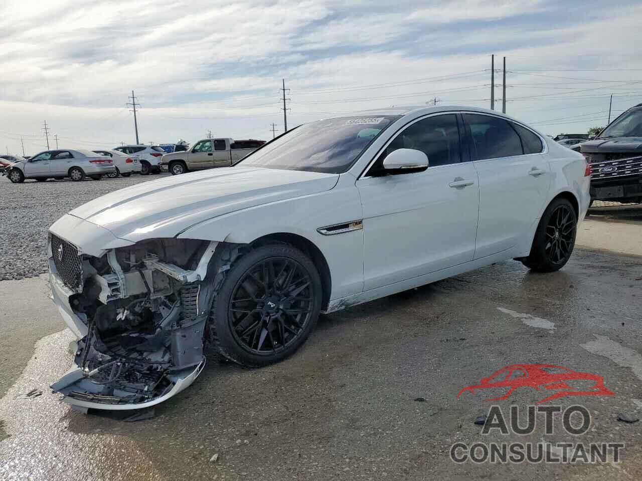 JAGUAR XF 2017 - SAJBE4BV4HCY31023
