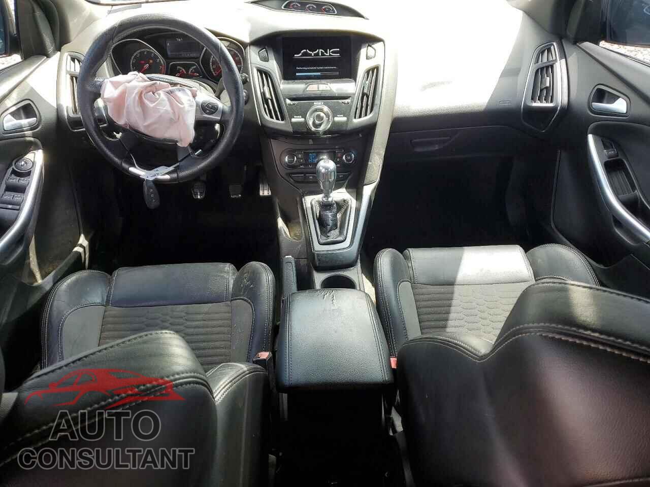 FORD FOCUS 2013 - 1FADP3L98DL126304