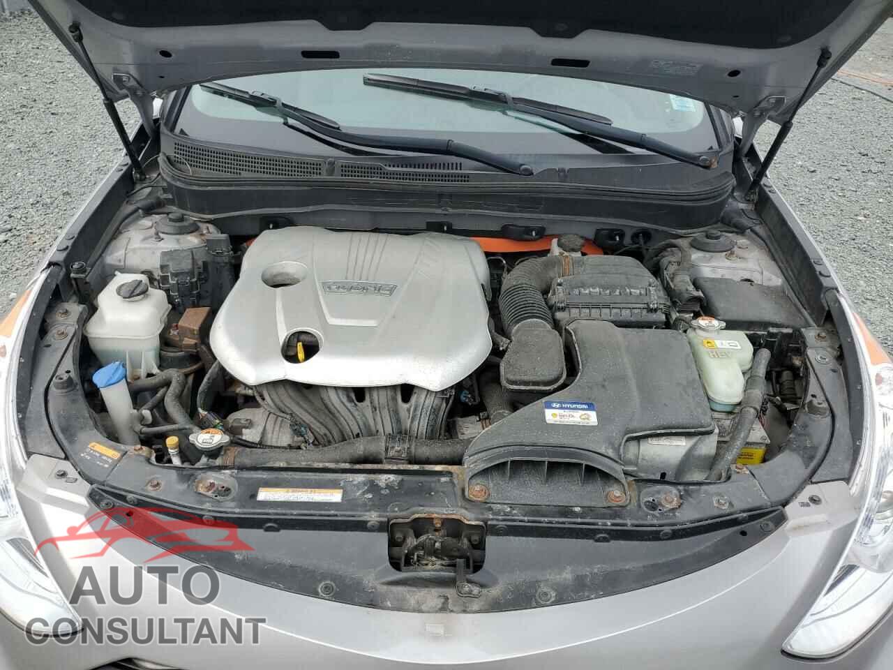 HYUNDAI SONATA 2013 - KMHEC4A46DA084939