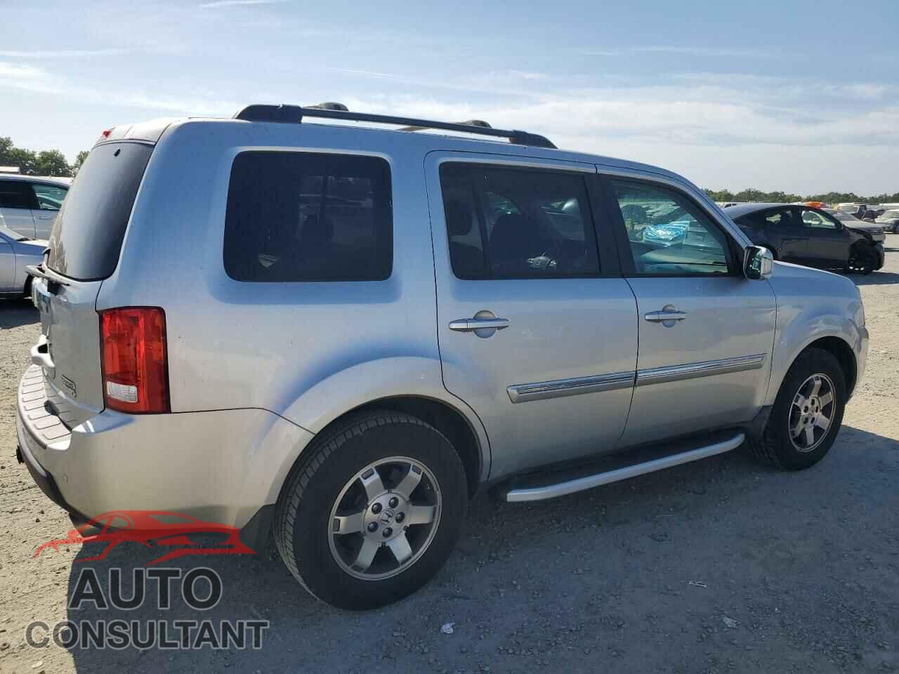 HONDA PILOT 2010 - 5FNYF4H99AB033898