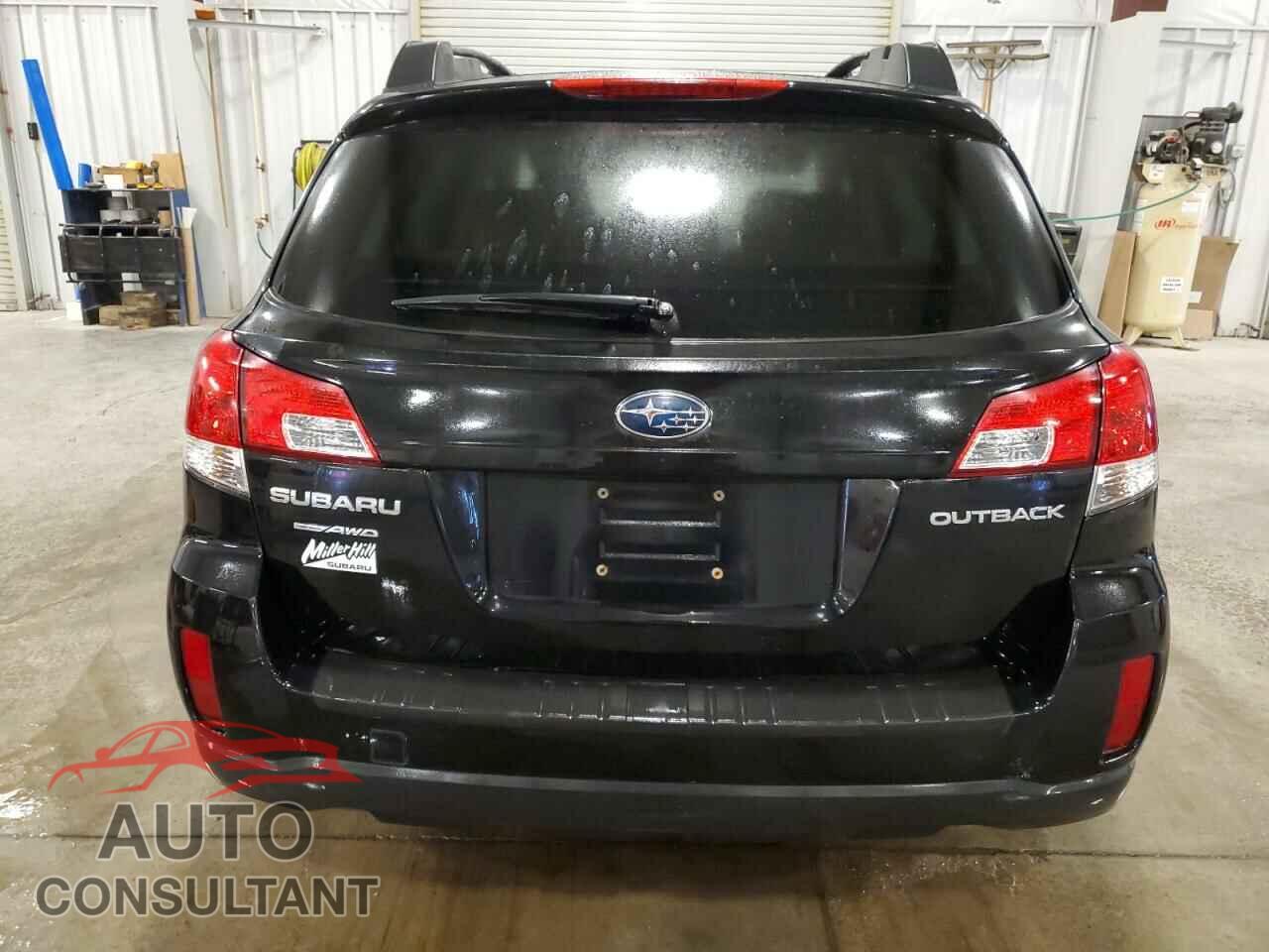 SUBARU OUTBACK 2013 - 4S4BRCCC4D3207142