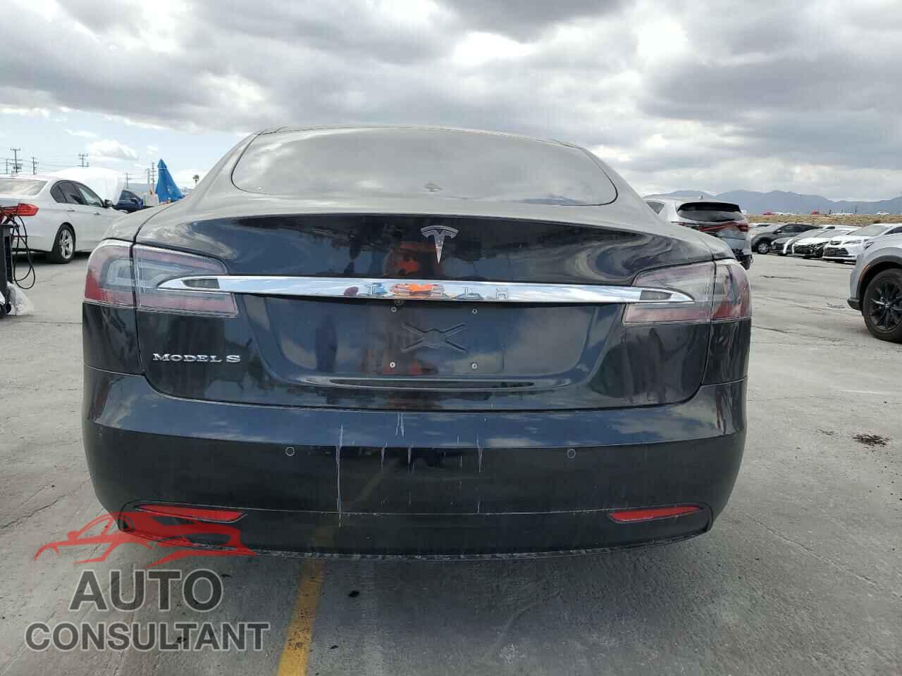 TESLA MODEL S 2016 - 5YJSA1E10GF156998