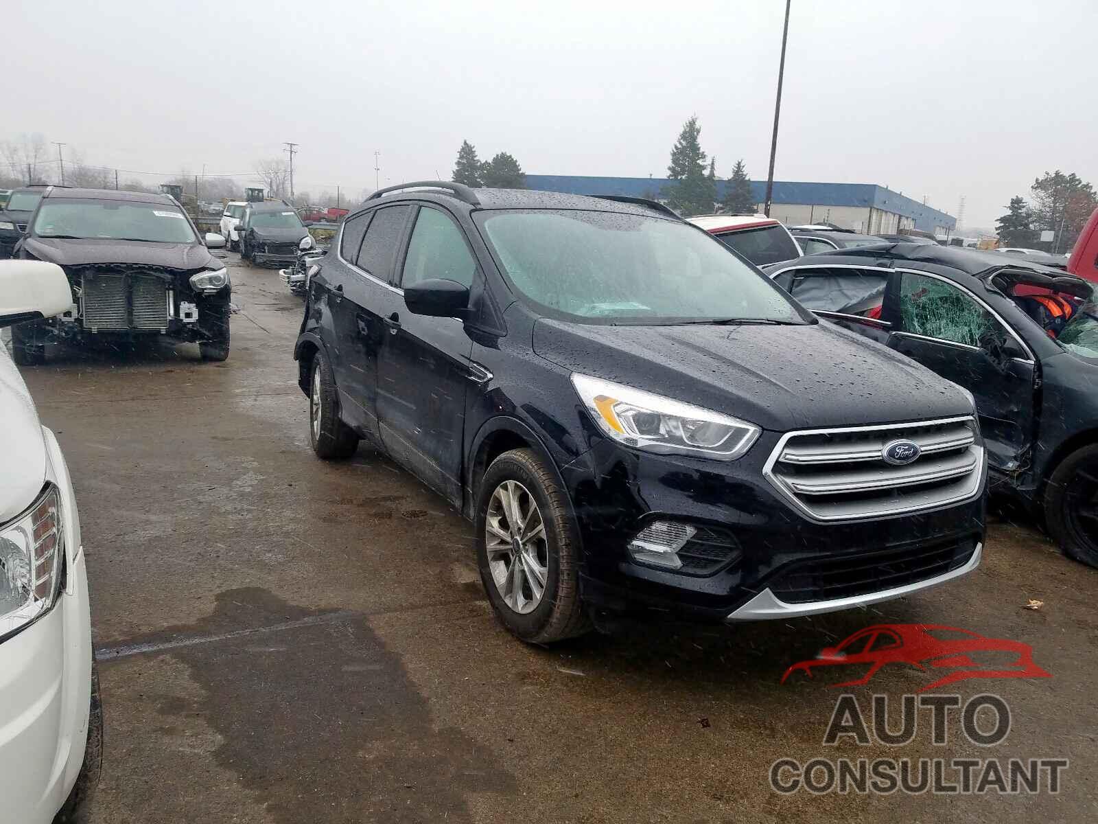 FORD ESCAPE 2017 - 1FMCU0GDXHUE92546