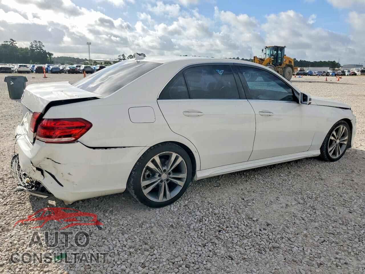 MERCEDES-BENZ E-CLASS 2014 - WDDHF5KB2EA971117