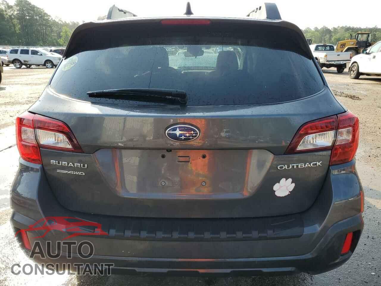 SUBARU OUTBACK 2018 - 4S4BSAFC8J3256165