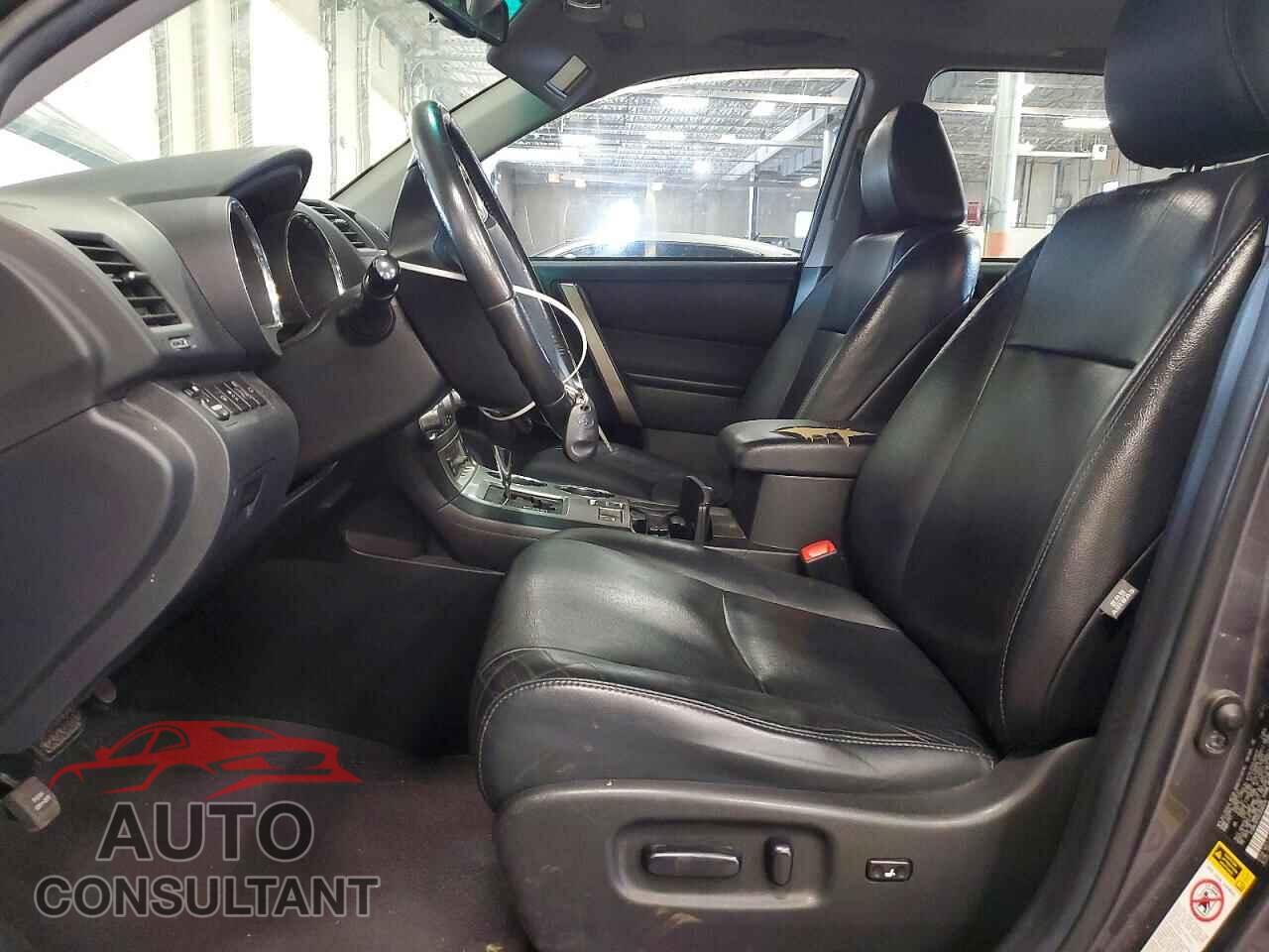 TOYOTA HIGHLANDER 2012 - 5TDBK3EH2CS098436