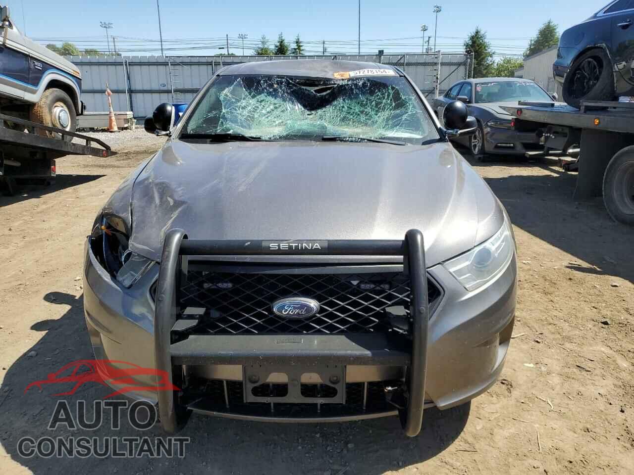 FORD TAURUS 2017 - 1FAHP2MK4HG113884
