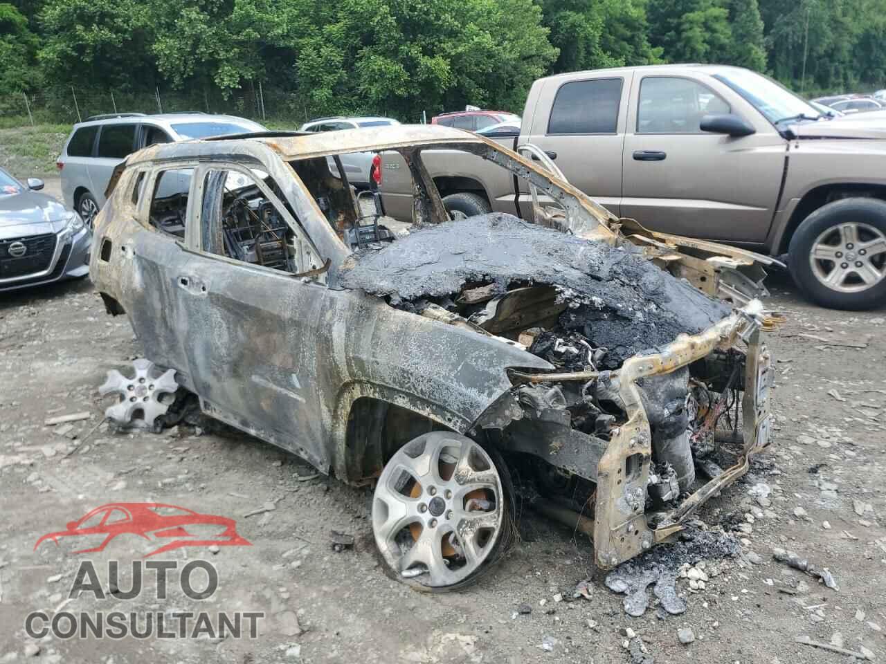 JEEP COMPASS 2021 - 3C4NJDCB2MT550526