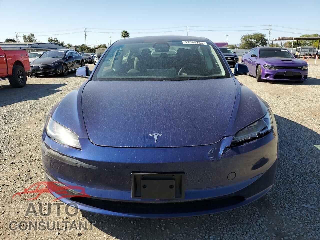 TESLA MODEL 3 2025 - 5YJ3E1EA6SF935839