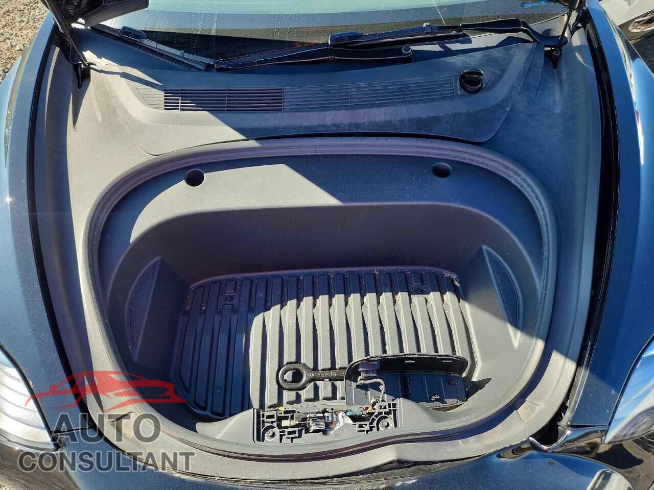 TESLA MODEL 3 2023 - 5YJ3E1EA8PF679551