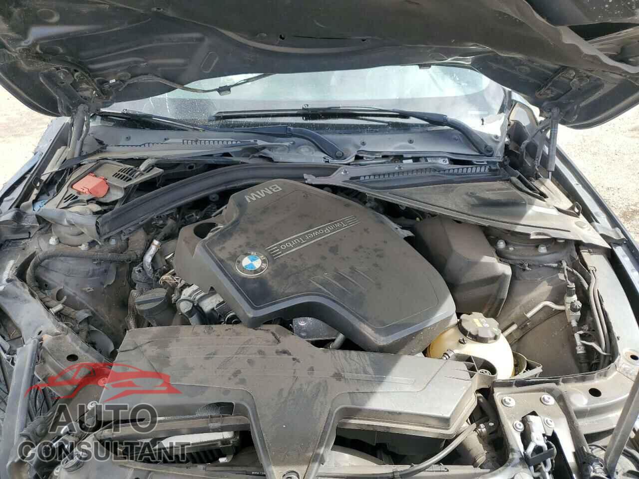 BMW 3 SERIES 2016 - WBA8E5G58GNU21140