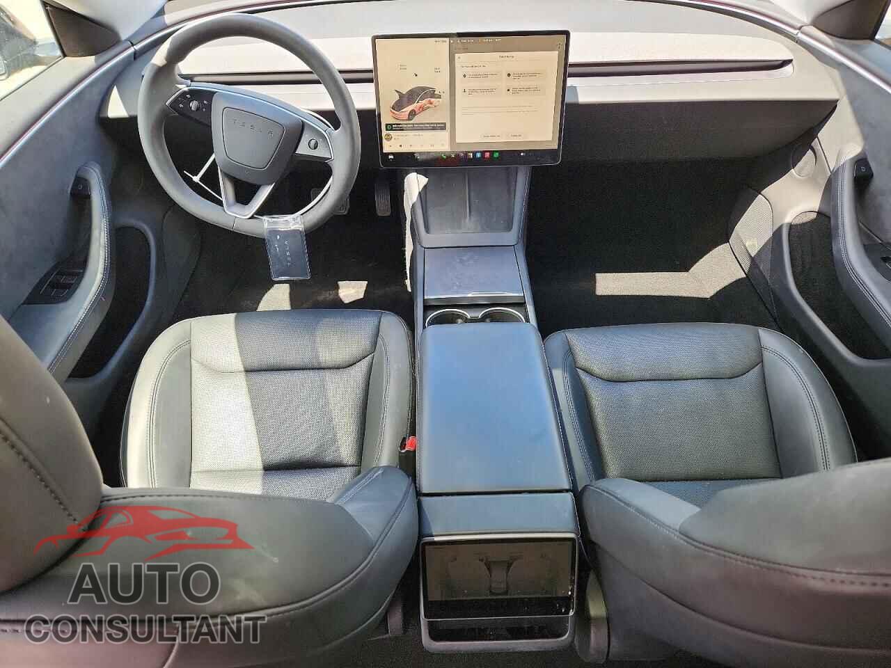 TESLA MODEL 3 2024 - 5YJ3E1EB7RF744692