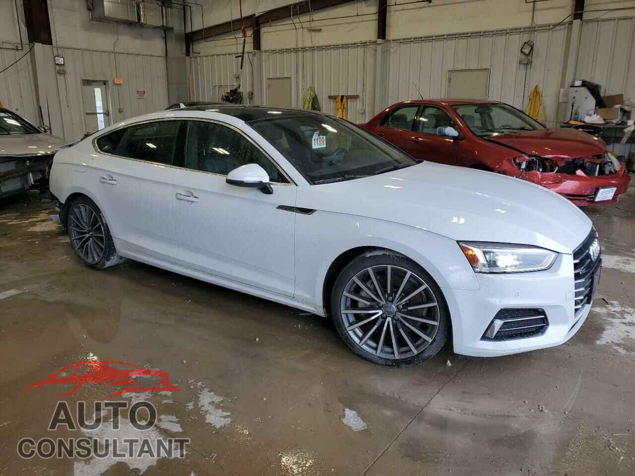 AUDI A5 2018 - WAUBNCF55JA022583
