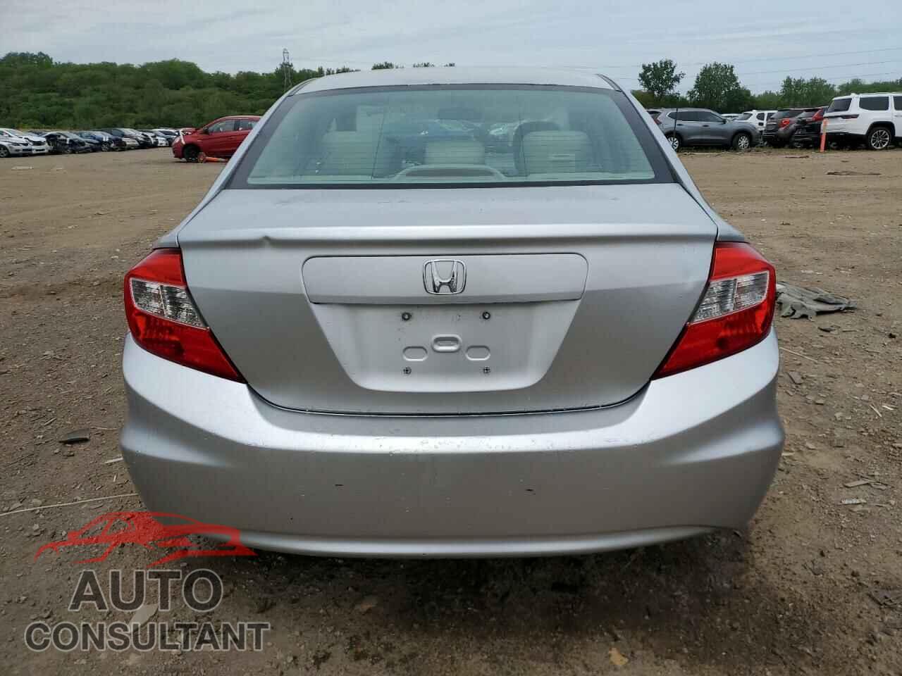 HONDA CIVIC 2012 - 2HGFB2F98CH322571