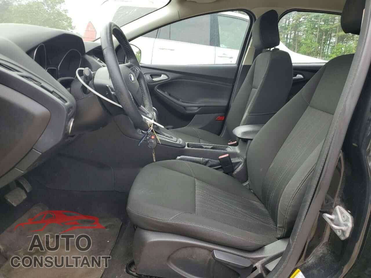 FORD FOCUS 2015 - 1FADP3F28FL364882
