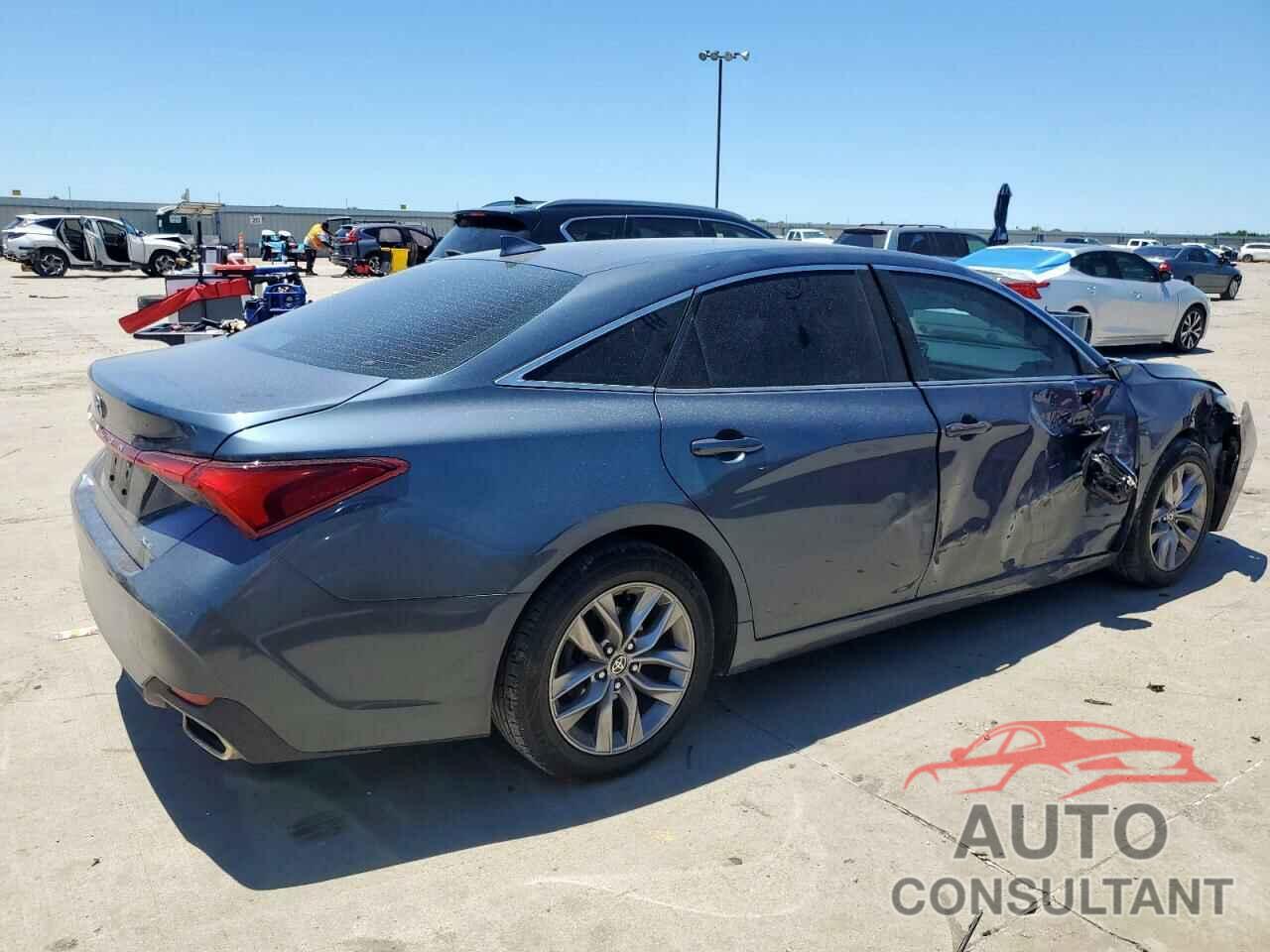 TOYOTA AVALON 2022 - 4T1JZ1FB7NU083298